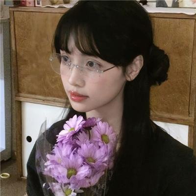 士兵与大象